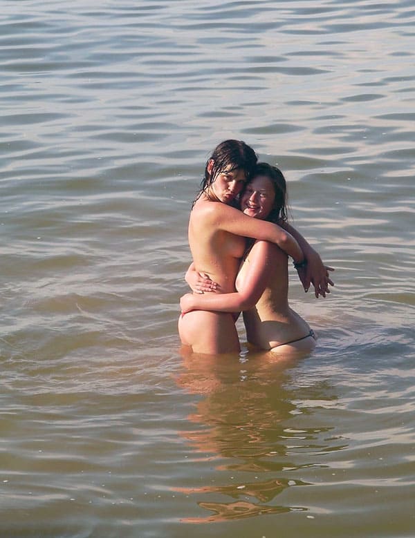 Горячие фото девушек с русских пляжей 37 фото