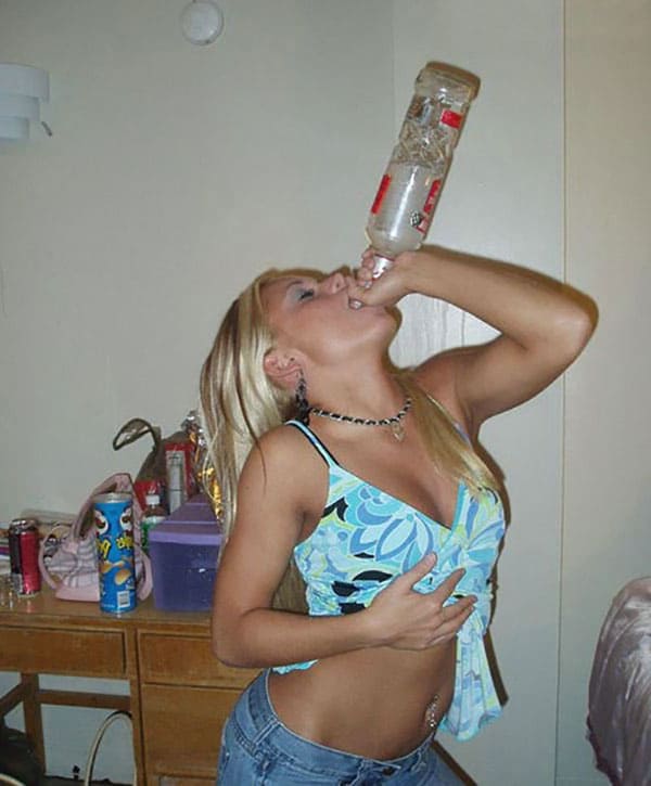 Пьяные русские голые жены 21 фото